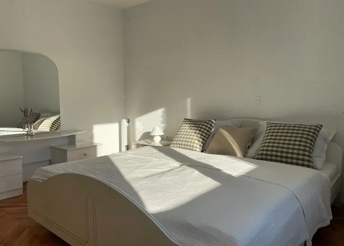 Beautiful House Surrounded By Pure Nature Feriehus *